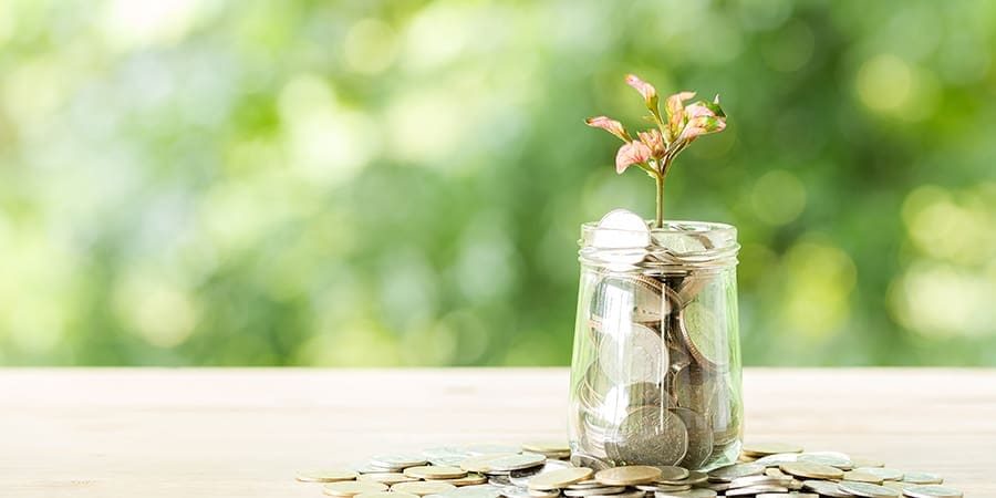 لجنة شؤون الأيتام بفريق الكامل والوافي الخيري تودع 2200 ريال في حسابات الأيتام.